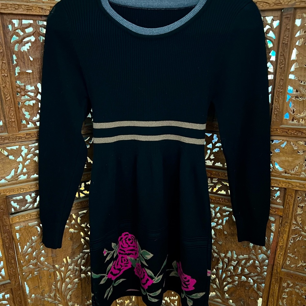 Black Long-sleeved Pink Flower Mini Dress